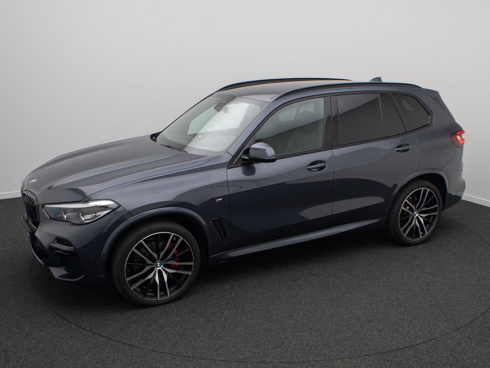 Fahrzeugabbildung BMW X5 xD30d M Sport HUD DAB DisplayKey HiFi 22Zoll