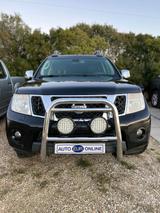 Nissan *PROMO SETTIMANA* Nissan Navara 2.5 dCi 190CV 4  - gebrauchte Nissan Navara aus dem Jahr 2012