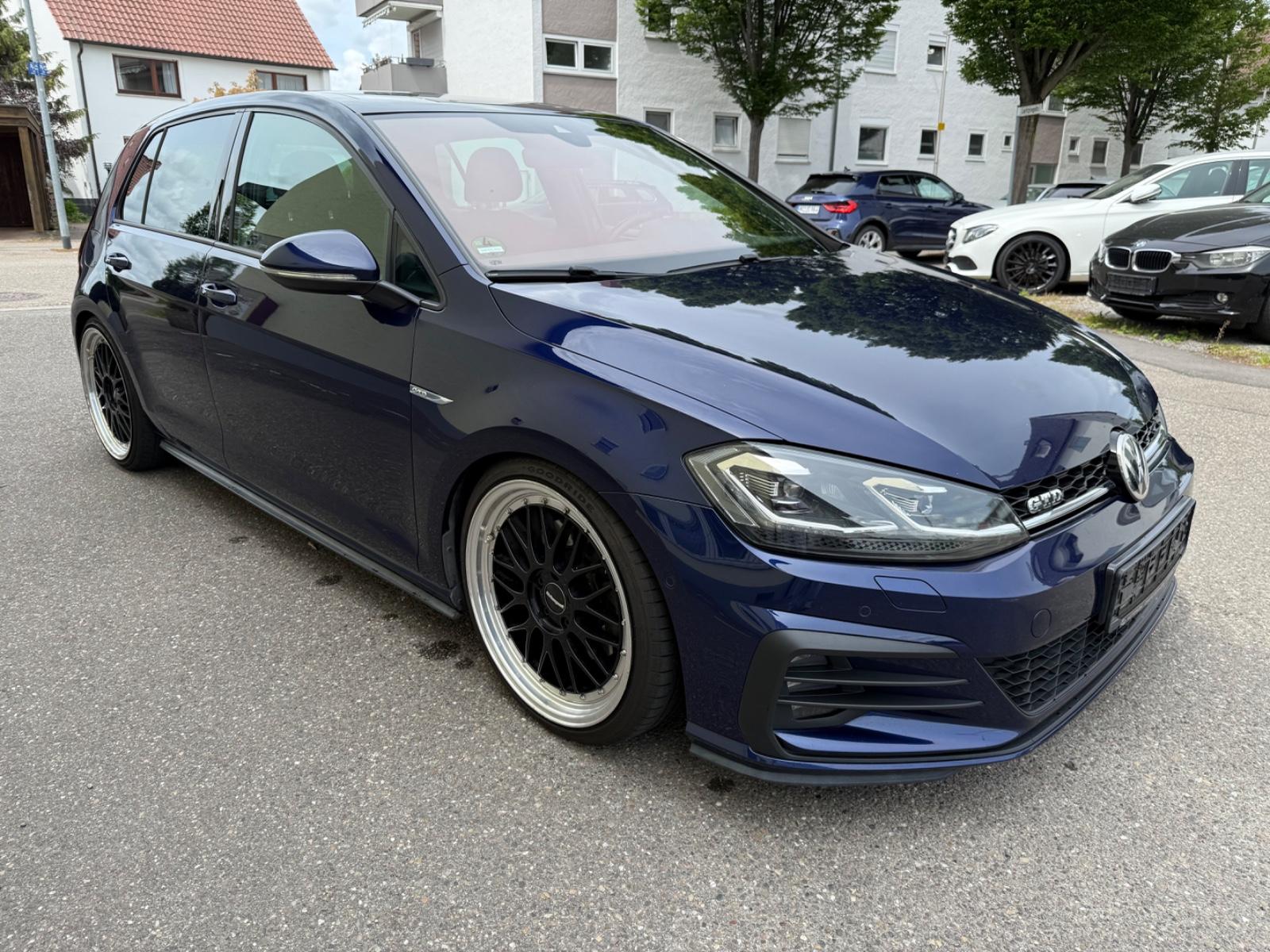 Volkswagen Golf VII Lim. GTD/Pano/Navi/Kamera/Standhz./AHK