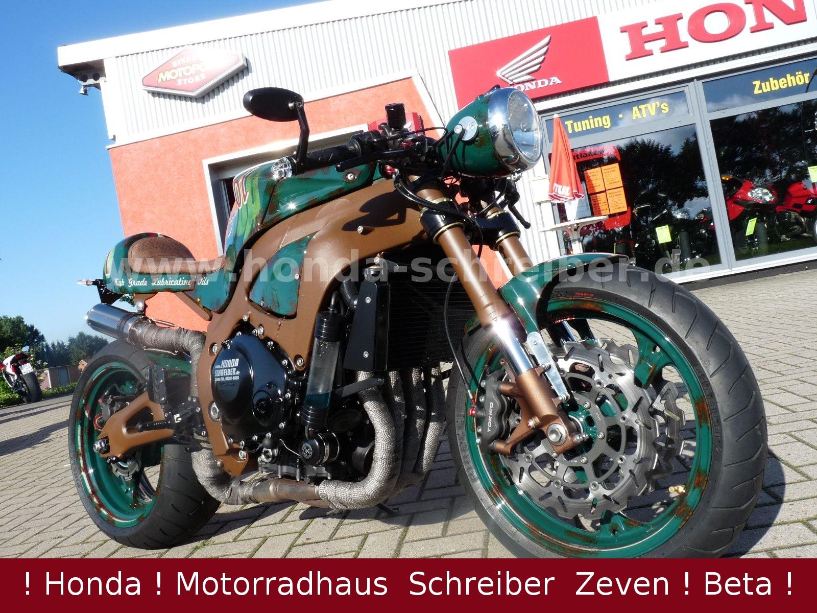 Honda CBR1000 R  Castrol Blade Cafe Racer Umbau - Ein