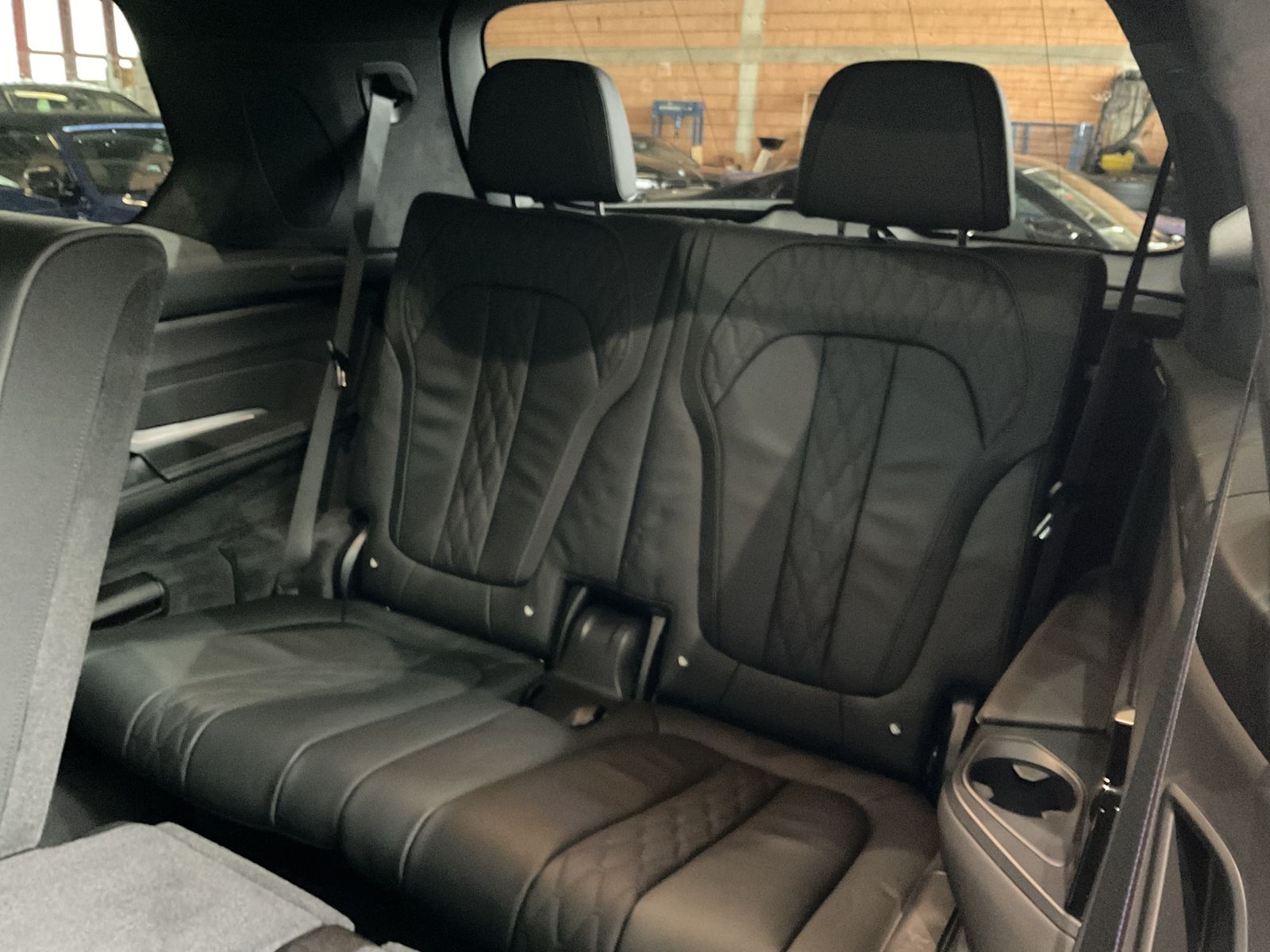 Fahrzeugabbildung BMW X7 M60i | Sitzbelüftung | Sky Lounge | Bowers &