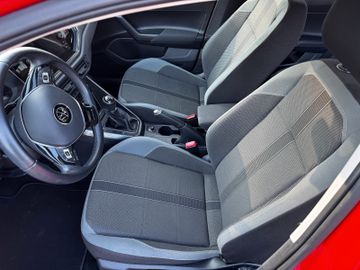 Bild 16 VW Polo VI Highline
