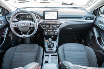 Fahrzeugabbildung Ford Focus Titanium 1.0 EcoBoost |PARKPILOT|NAVI|B&O