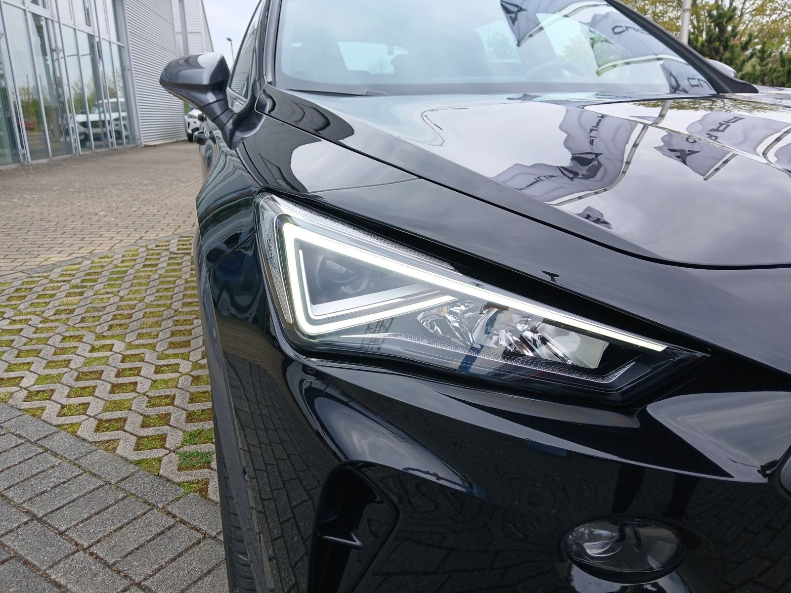 Fahrzeugabbildung CUPRA Formentor VZ DSG LED Navi ACC 360° 19"