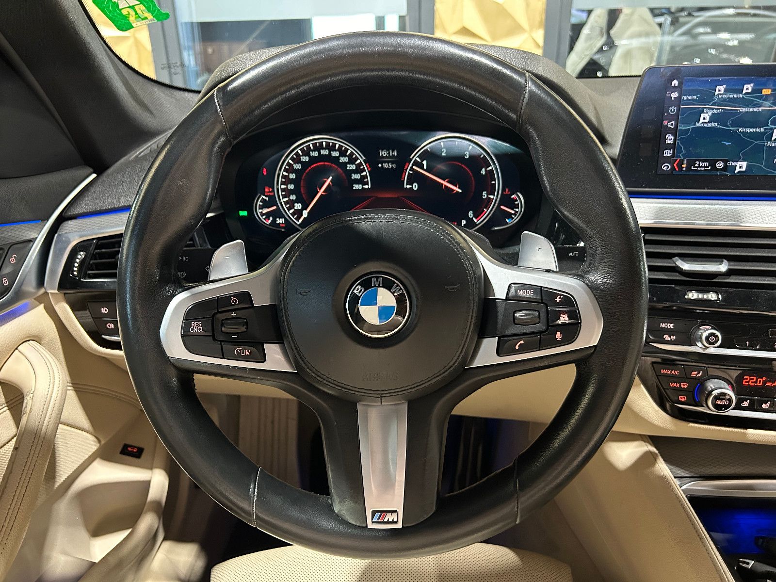 Fahrzeugabbildung BMW 540 d xDrive M Sport/PANO/360°/MEMORY/8-FACH