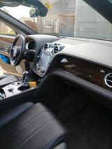 Bentley Bentayga 4.0 V8 Diesel 4WD Autom. - - Bentley mit Diesel-Antrieb