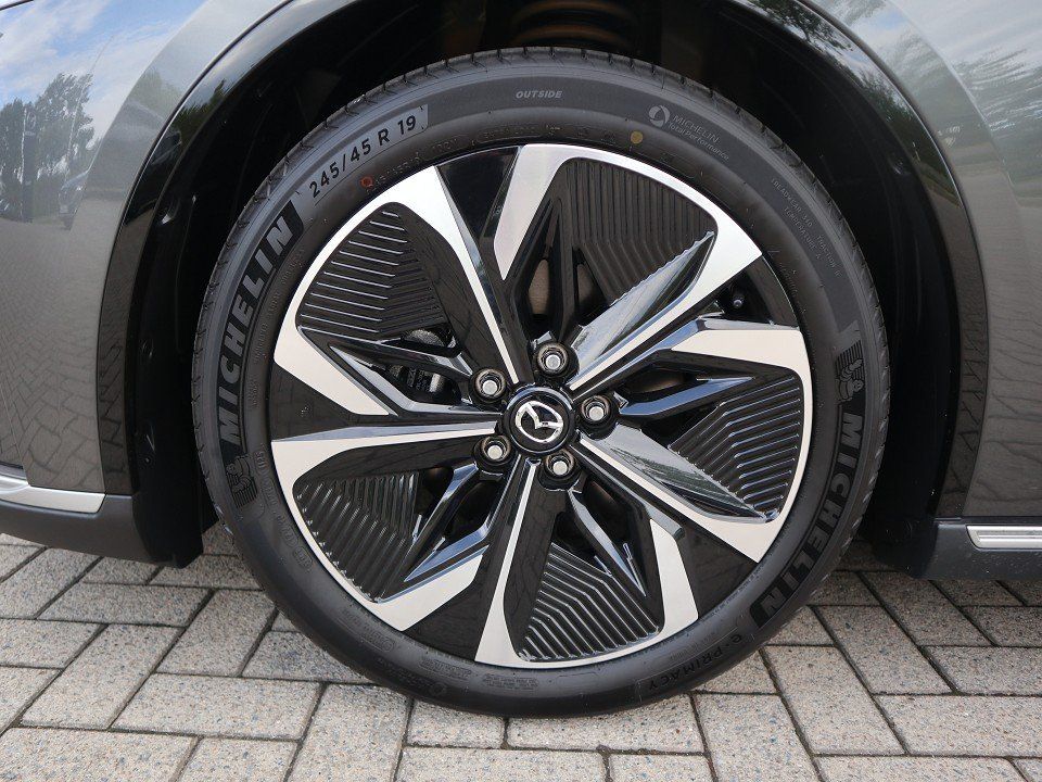 Fahrzeugabbildung Mazda 6E Takumi Plus EV-258 LEDER PANO NAVI ACAA 360°