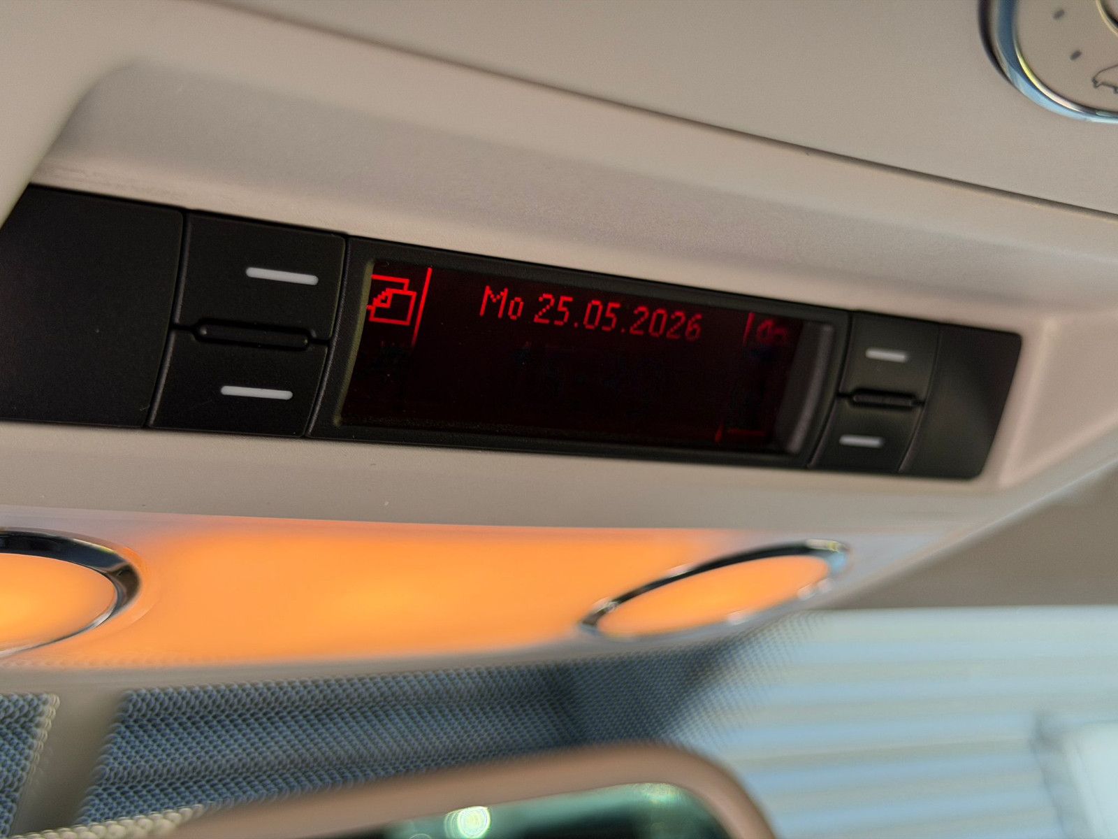 Fahrzeugabbildung Volkswagen T5 Multivan Highline Aut Leder Xenon Sthz PDC