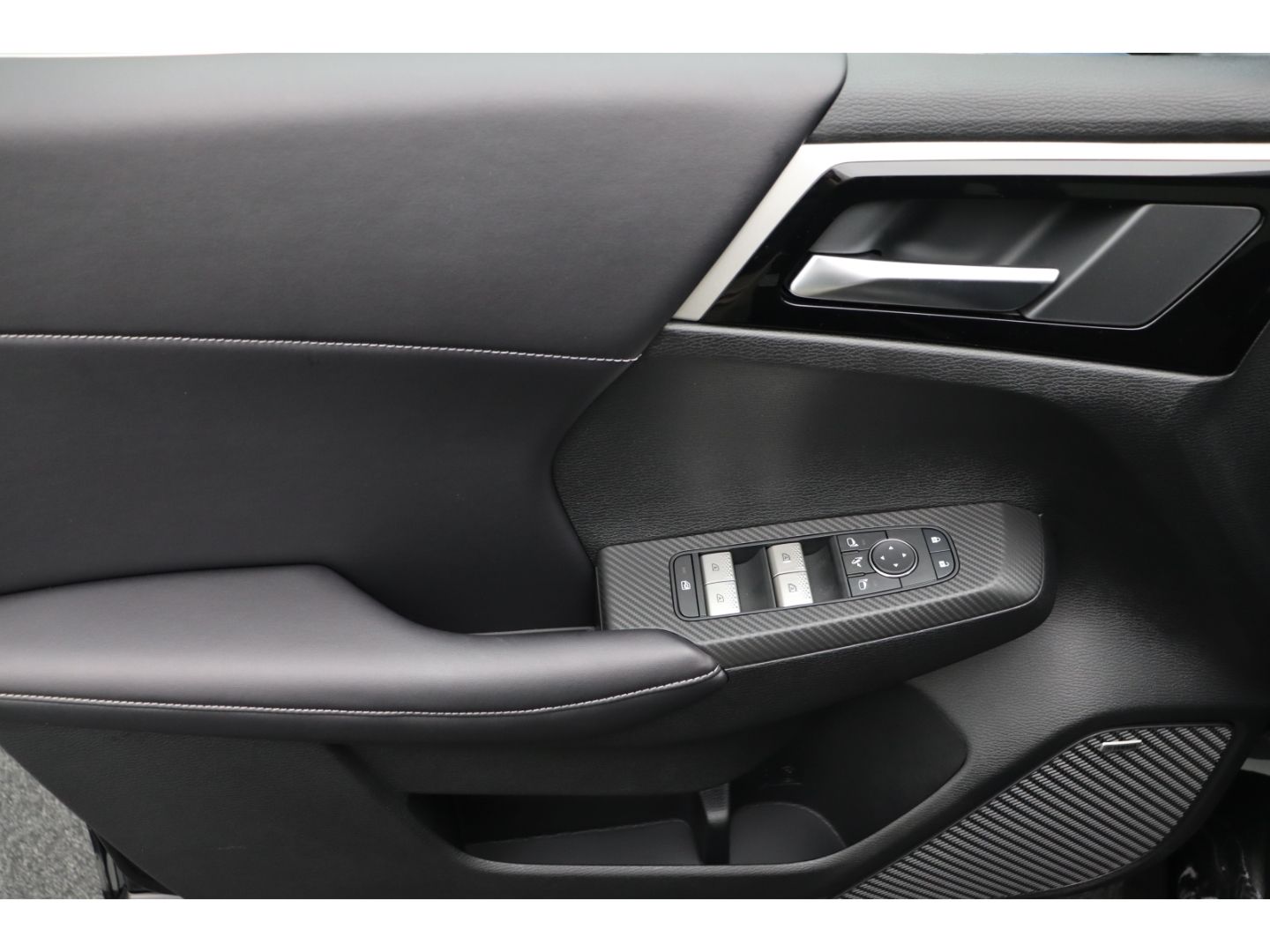Fahrzeugabbildung Mitsubishi Plug-in Hybrid Outlander Select 2,4l PHEV  ACC