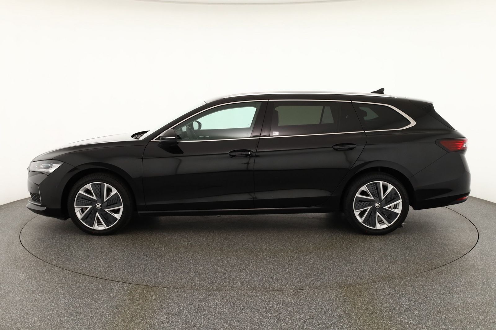 Skoda Superb Combi 2.0 TDI DSG 4x4 Selection ACC AHK imagem 2