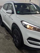 Hyundai TUCSON 1.6 Gdi Navigation  - Hyundai TUCSON von privat