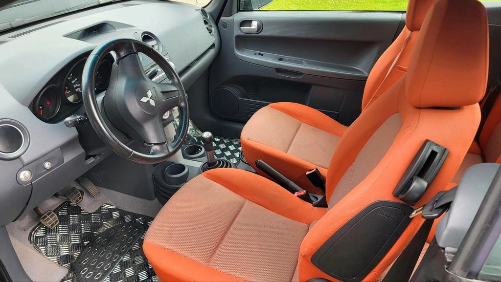 Mitsubishi Colt