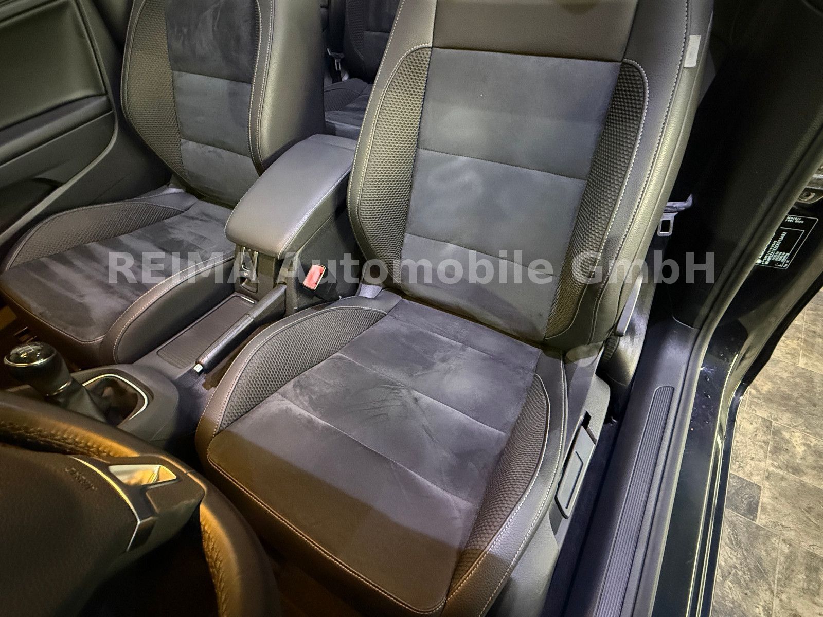 Fahrzeugabbildung Volkswagen Golf VI Cabriolet 1,4TSi, Klima, T-Leder, Alu