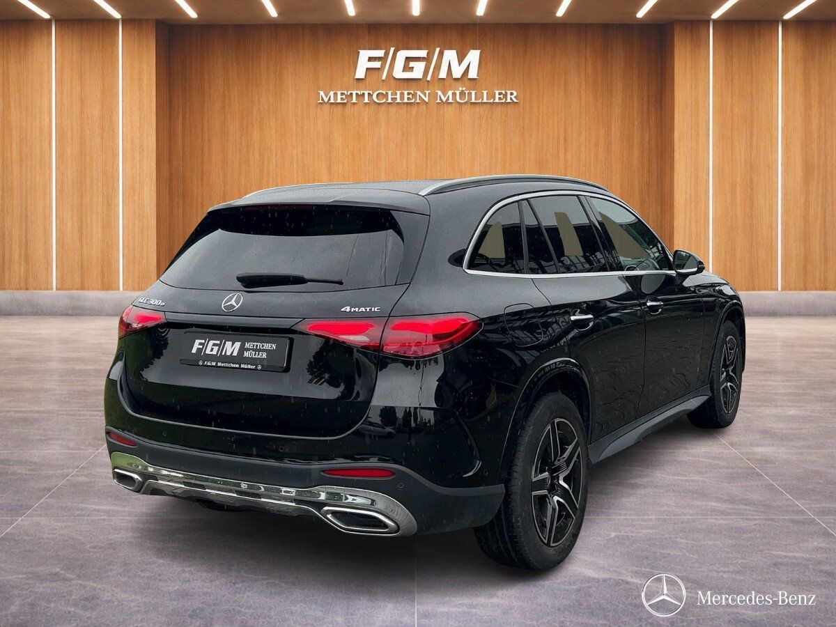 Mercedes-Benz GLC 300e 4M AMG DISTR KEYG 360 AHK MEM DIGILIGHT foto 3