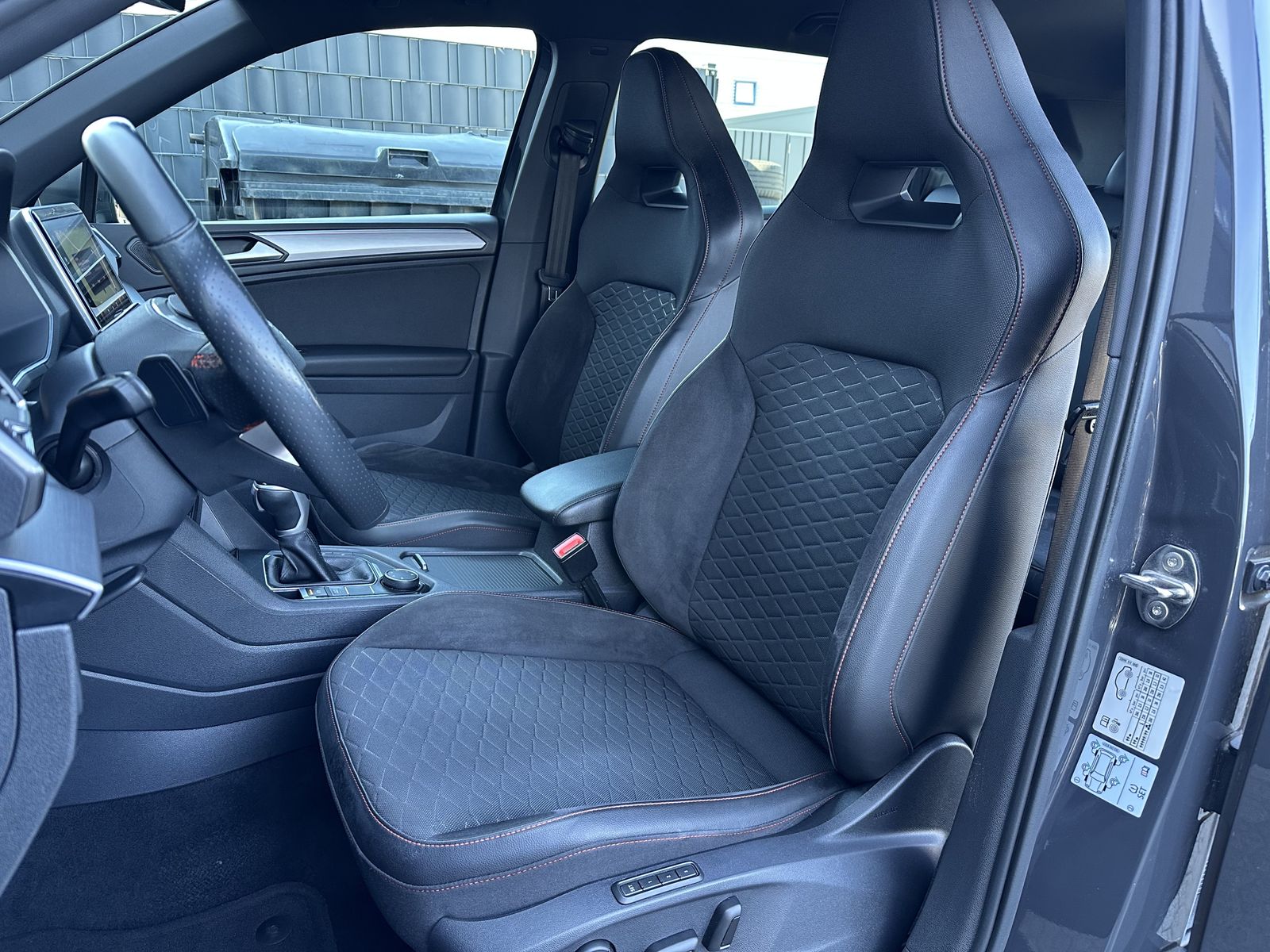 Fahrzeugabbildung SEAT Tarraco FR 4Drive 2.0 TDI DSG NAV+LED+AHK+ACC+SH