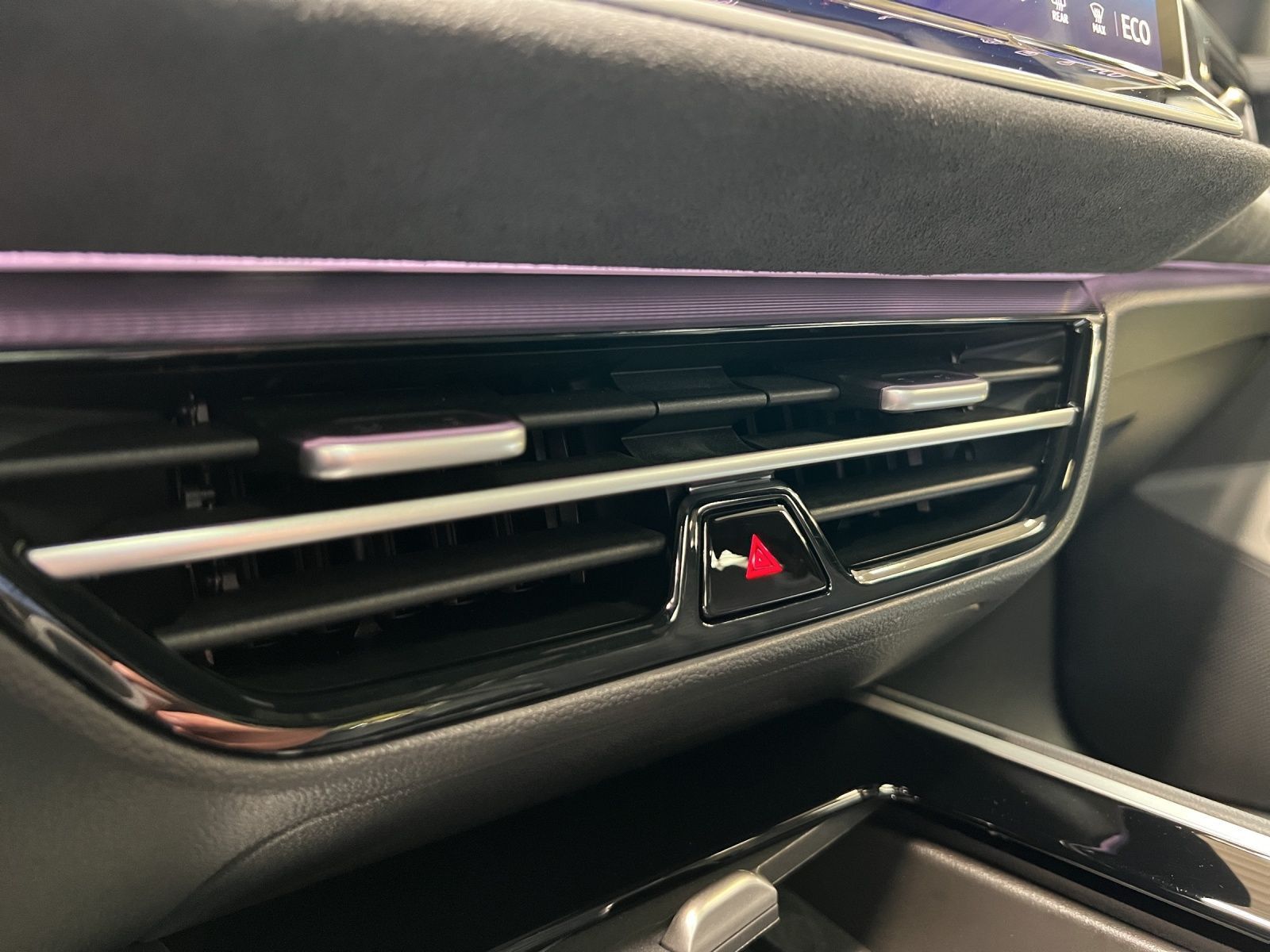 Passat Variant R-Line 1.5 TSI eHybrid AHK*Pano