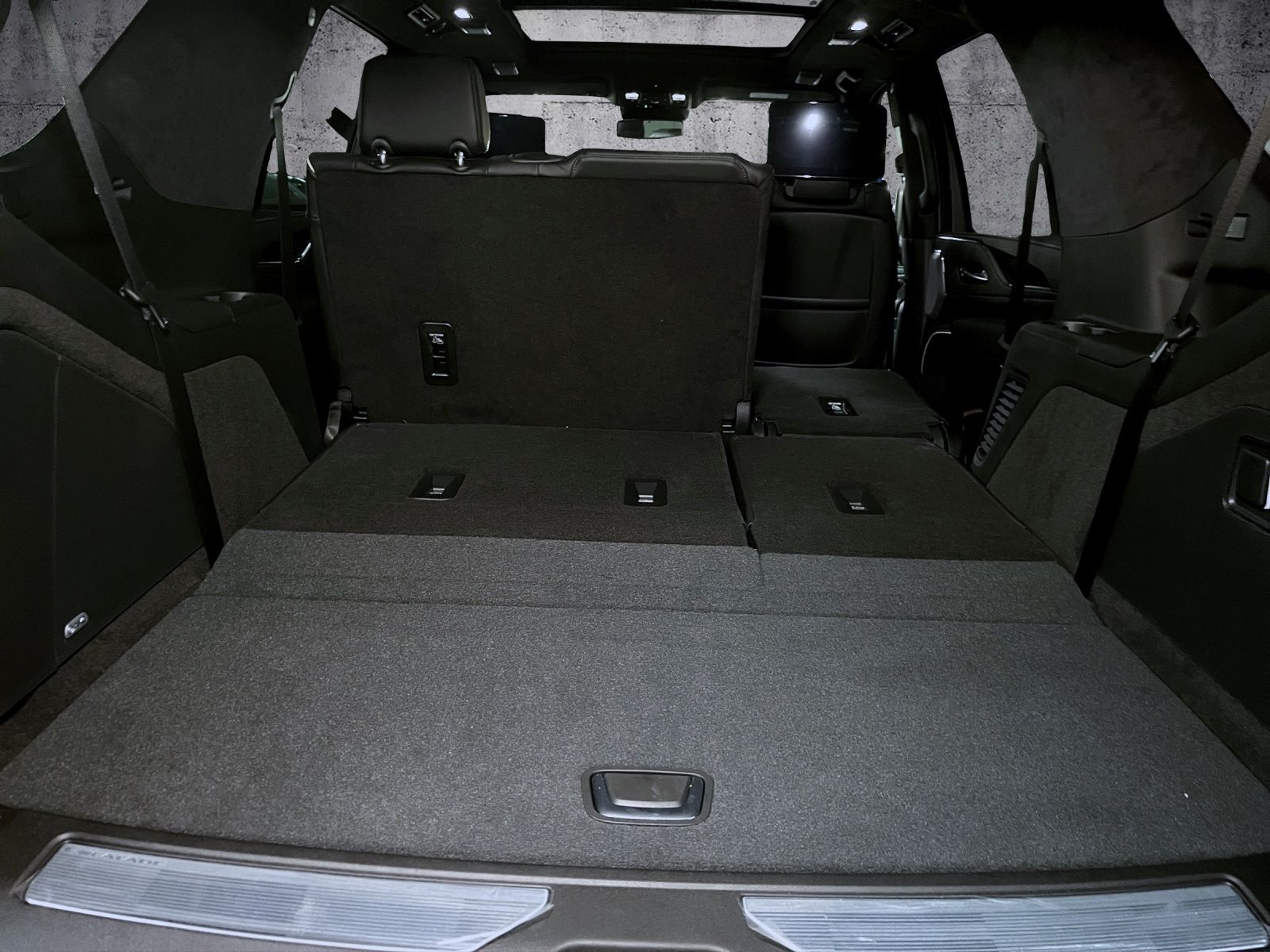 Cadillac Escalade - Bild 18