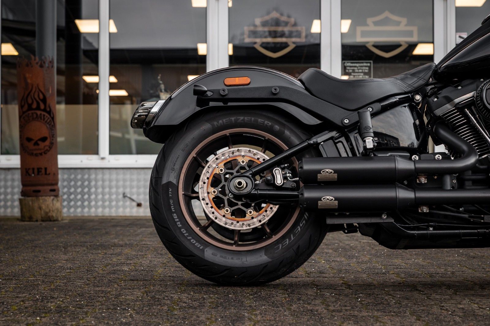 Fahrzeugabbildung Harley-Davidson LOW RIDER S FXLRS CLUBSTYLE - Jekill & Hyde