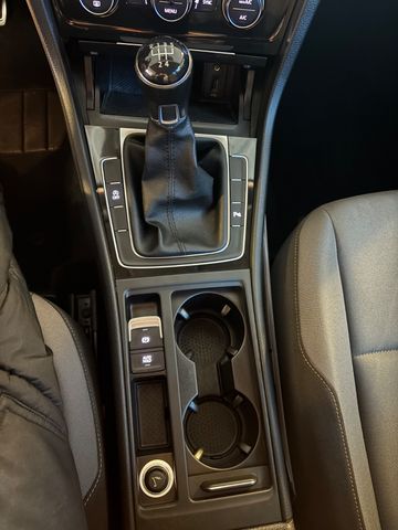 Golf VII TSI Allstar *Navi*PDC V+H*SH*Bluetooth*