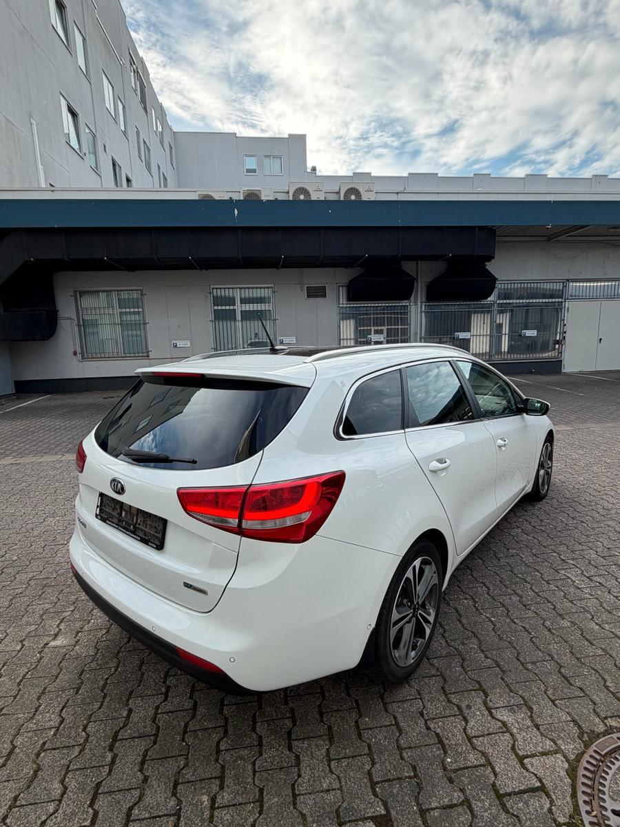 Kia ANDERE Ceed Sportswagon Spirit