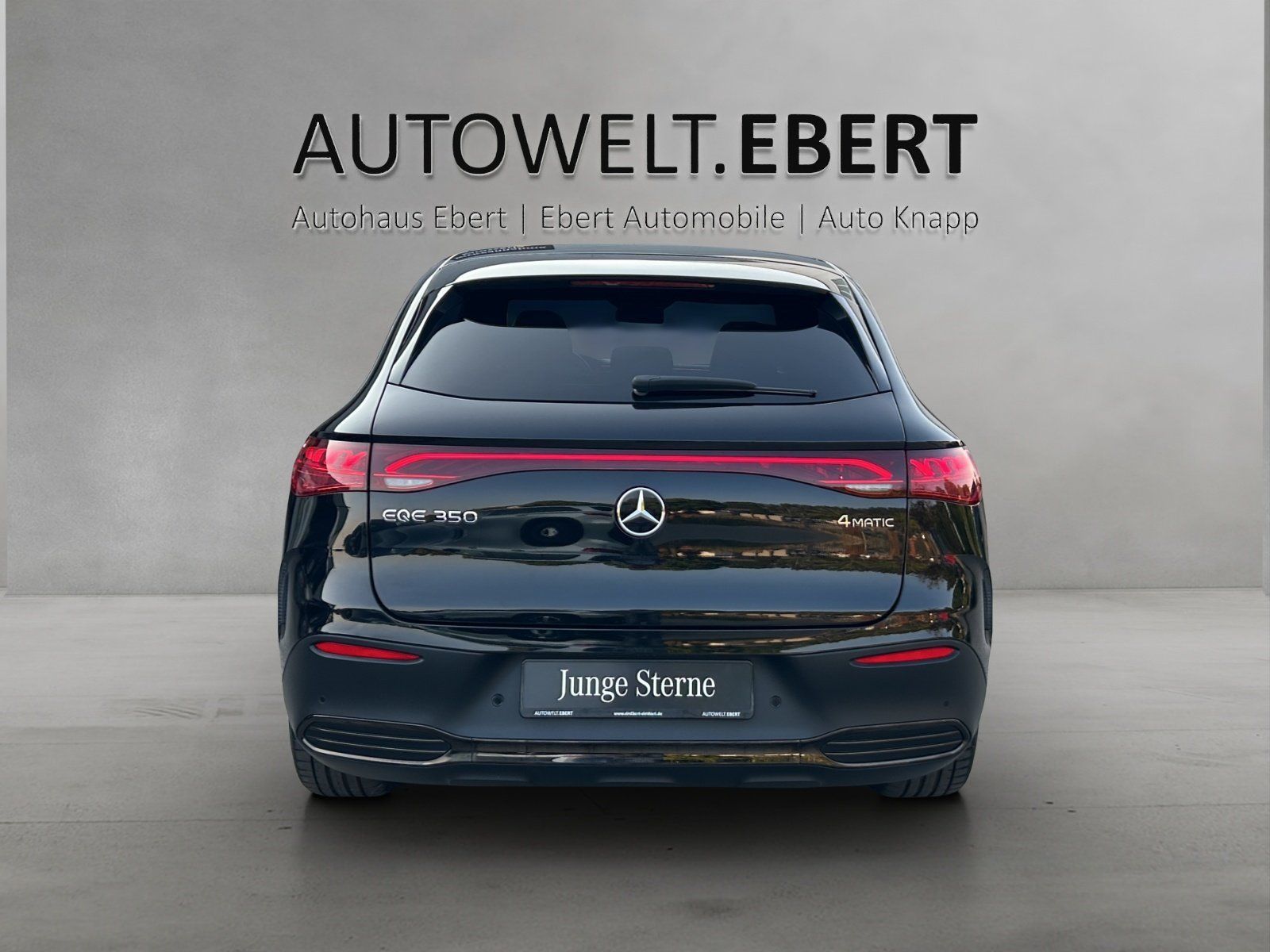 Fahrzeugabbildung Mercedes-Benz EQE350 4M SUV AMG Prem HYPER AIRMATIC AHK HAL WP