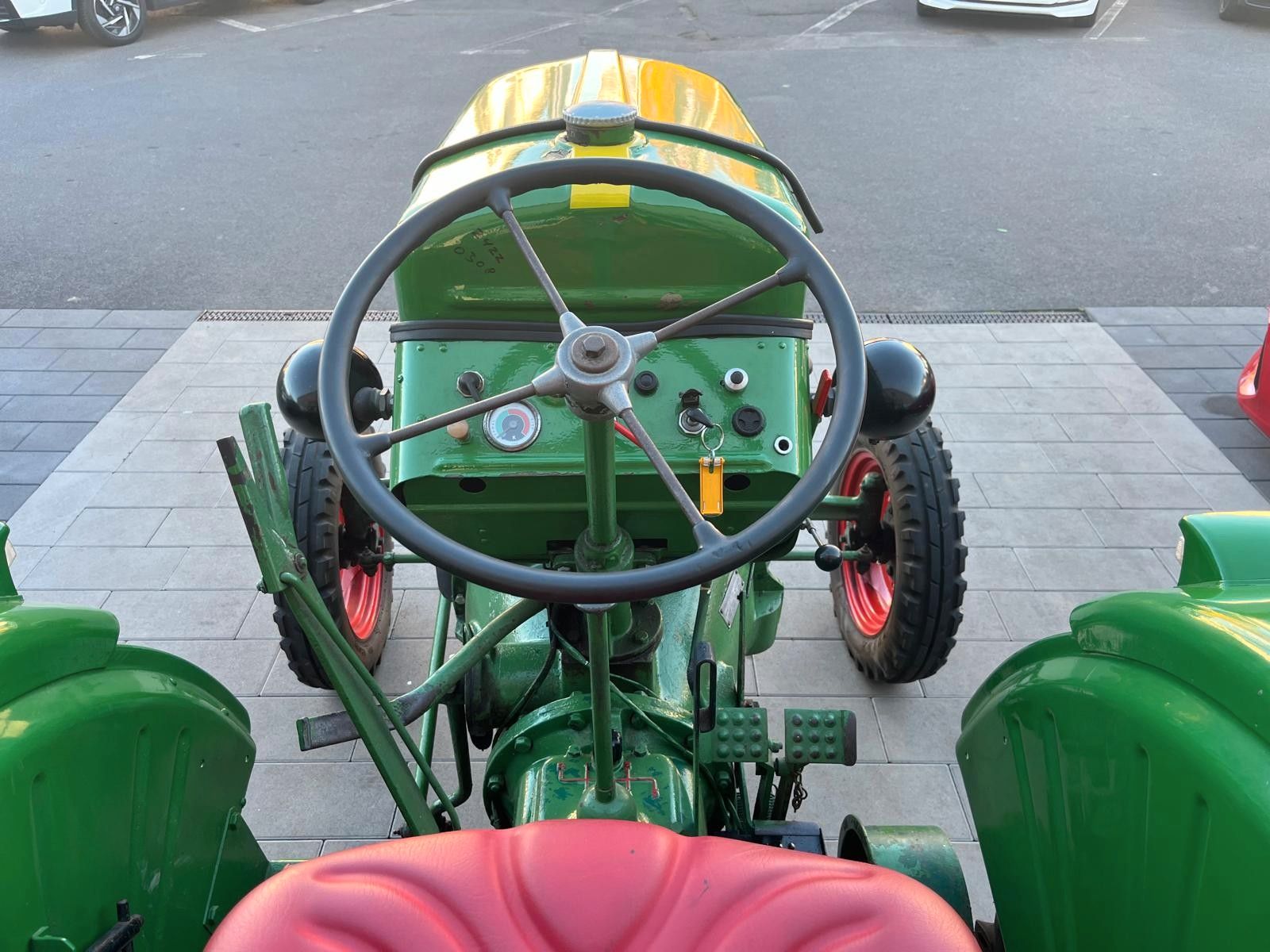 Fahrzeugabbildung Deutz-Fahr Kloeckner-H-Deutz