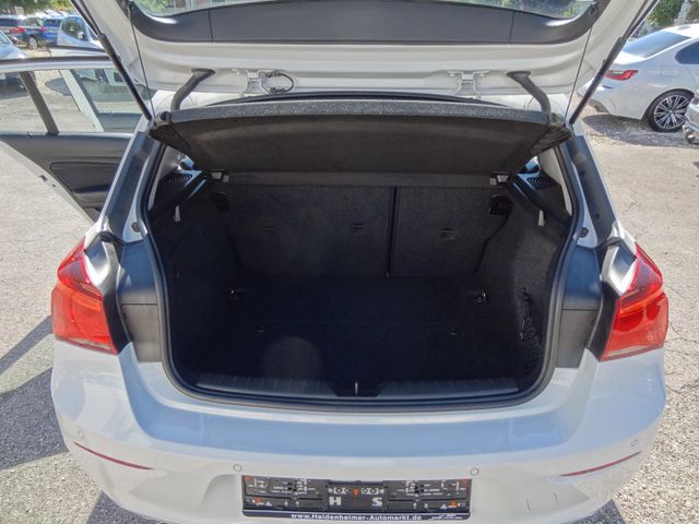 Fahrzeugabbildung BMW 118i/1.Hand/18-Zoll/PDC/57TKM/SitzH/Top-Zustand/