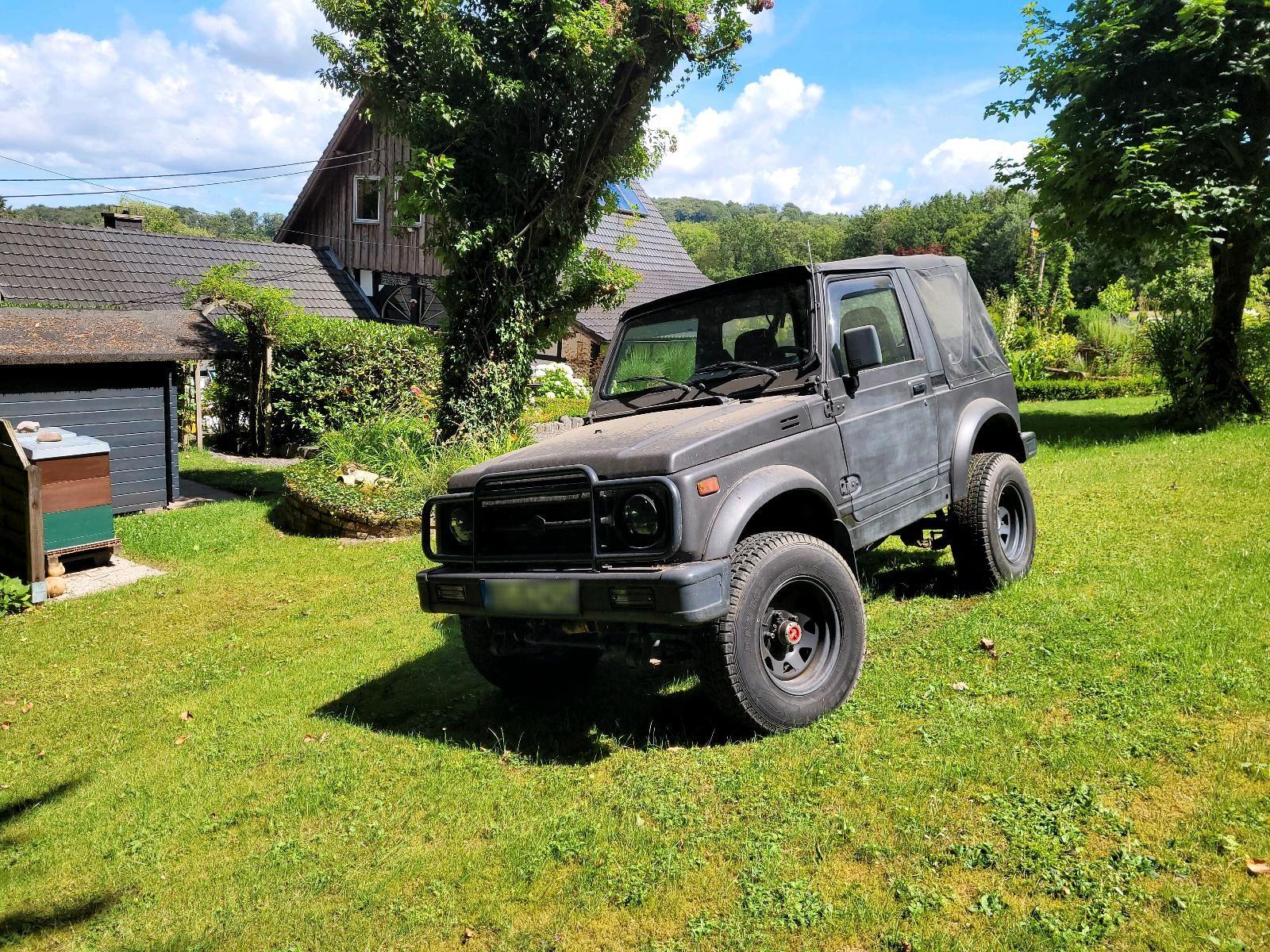 Suzuki SJ Samurai