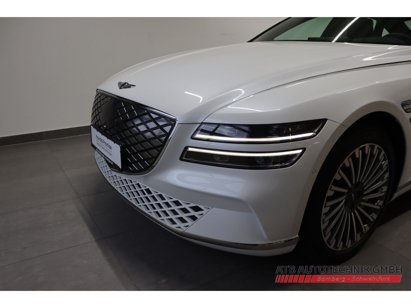 Fahrzeugabbildung Genesis G80 Electrified 4WD Luxury 87,2 kWh 98,1% SOH So