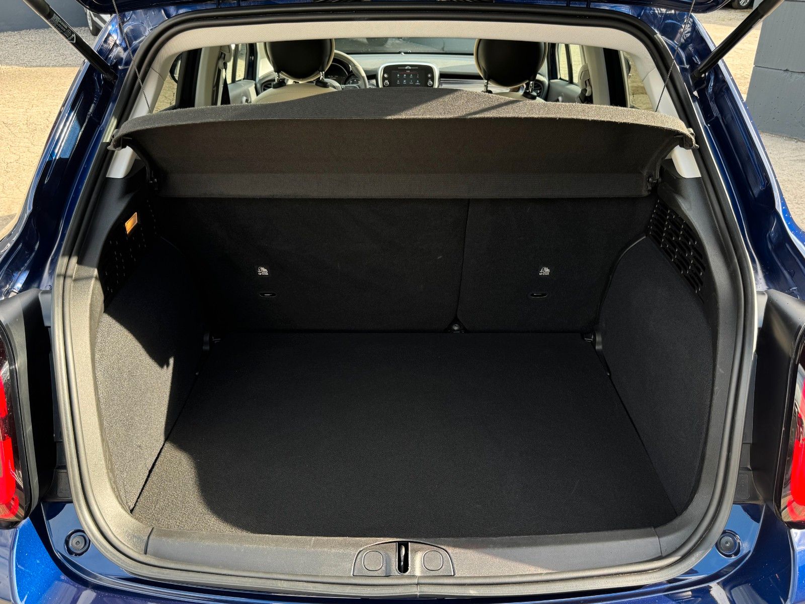 Fahrzeugabbildung Fiat 500X 1.3 FF Yacht Club Capri Faltdach CarPl. CAM