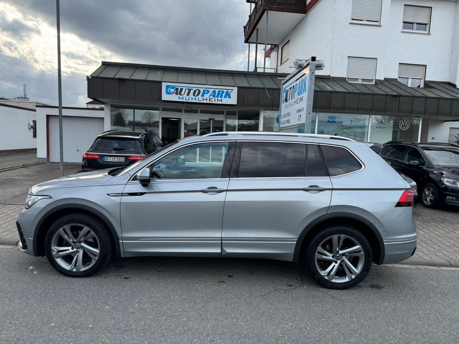 Volkswagen TiguanALLSPAC 3X R Line 7SITZE DSG PANO MATR