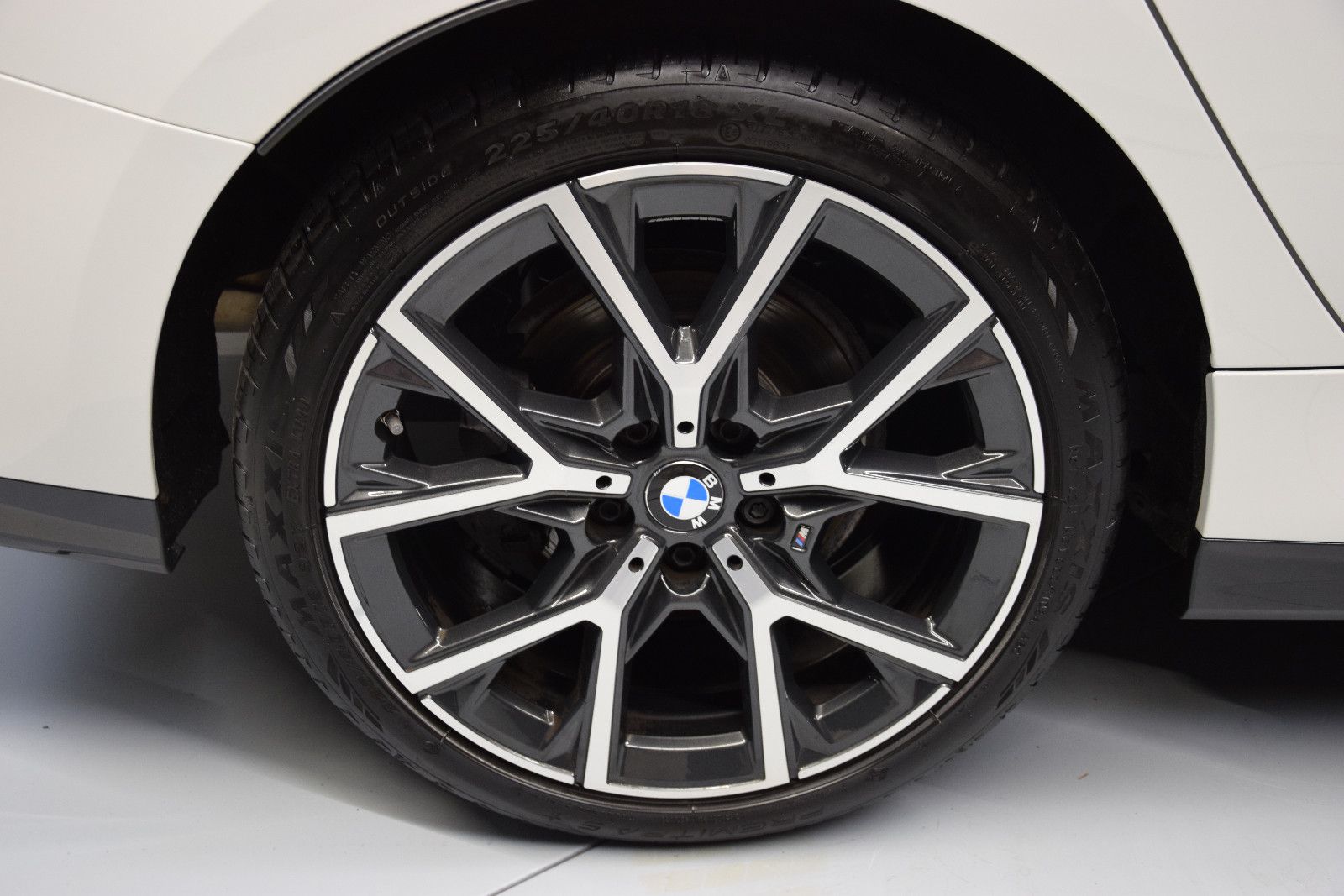 Fahrzeugabbildung BMW 218 i Gran Coupé M Sport H&k Pano HuD Leder ACC