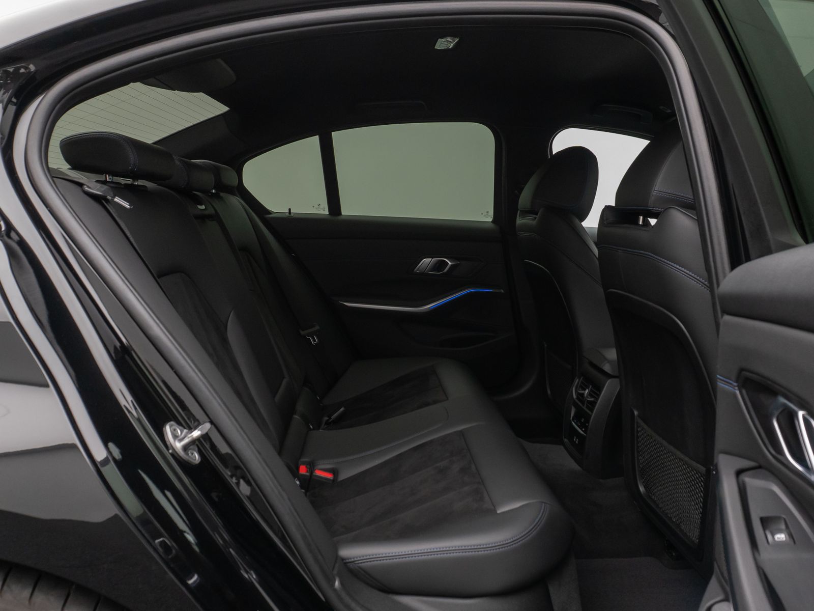 Fahrzeugabbildung BMW 330i xD M Sport Kamer DAB HiFi Stop&Go Alarm 19"