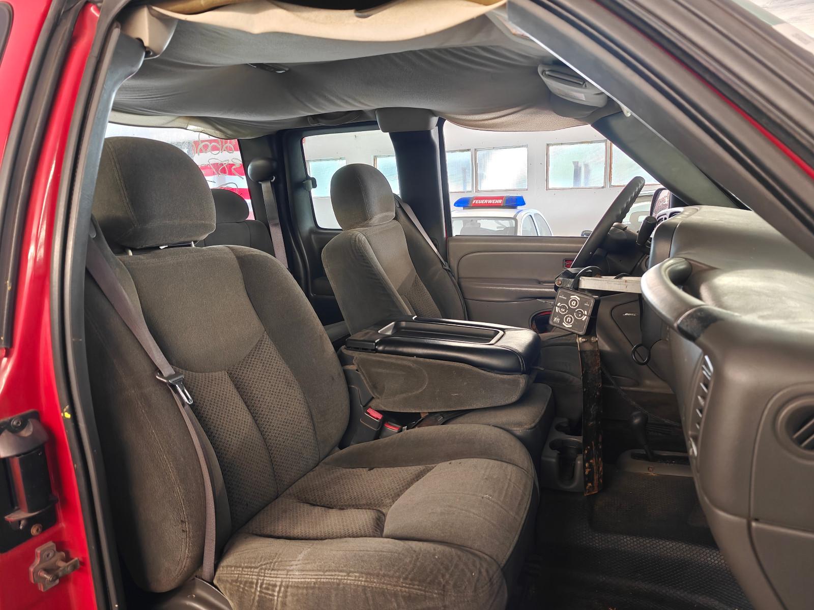 Chevrolet Silverado 2004 — photo 12