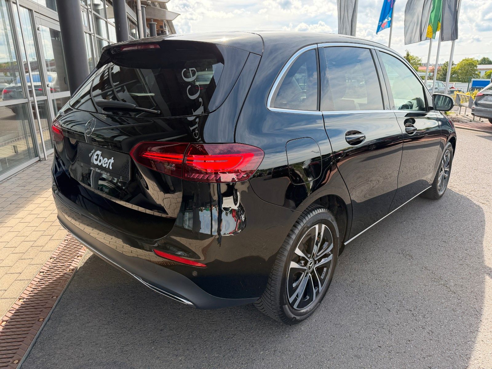 Fahrzeugabbildung Mercedes-Benz B 250 e Progressive MBEAM+R-Kamera+Carplay+MBUX