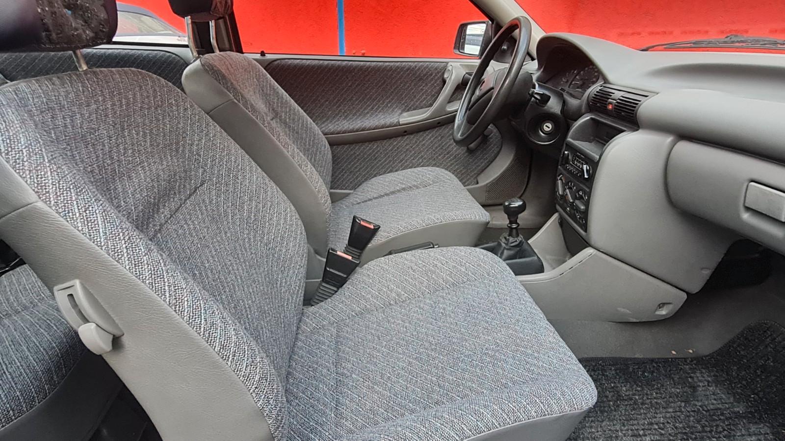 Opel Astra 1.6 GL