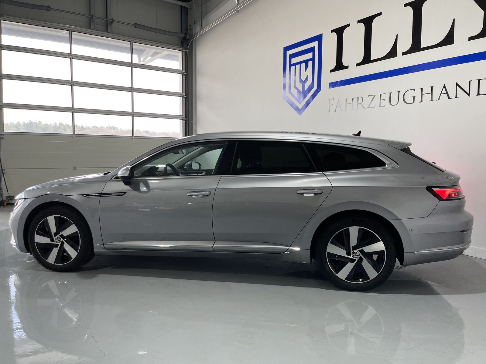 Fahrzeugabbildung Volkswagen Arteon Shooting Brake 2.0 TDI*STHZ*Leder*LED*Cam