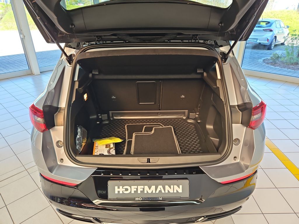 Fahrzeugabbildung Opel Grandland 1.2 DI GS Automatik , NAVI, RFK