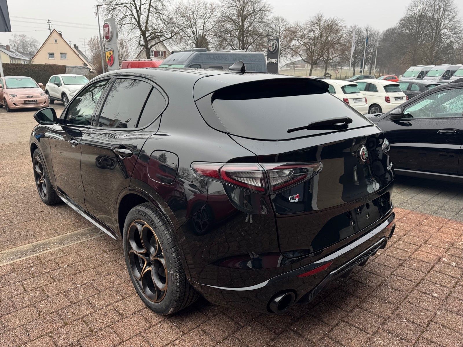 Fahrzeugabbildung Alfa Romeo Stelvio INTENSA 2.2 Diesel 210 PS Q4 NAVI PANORA