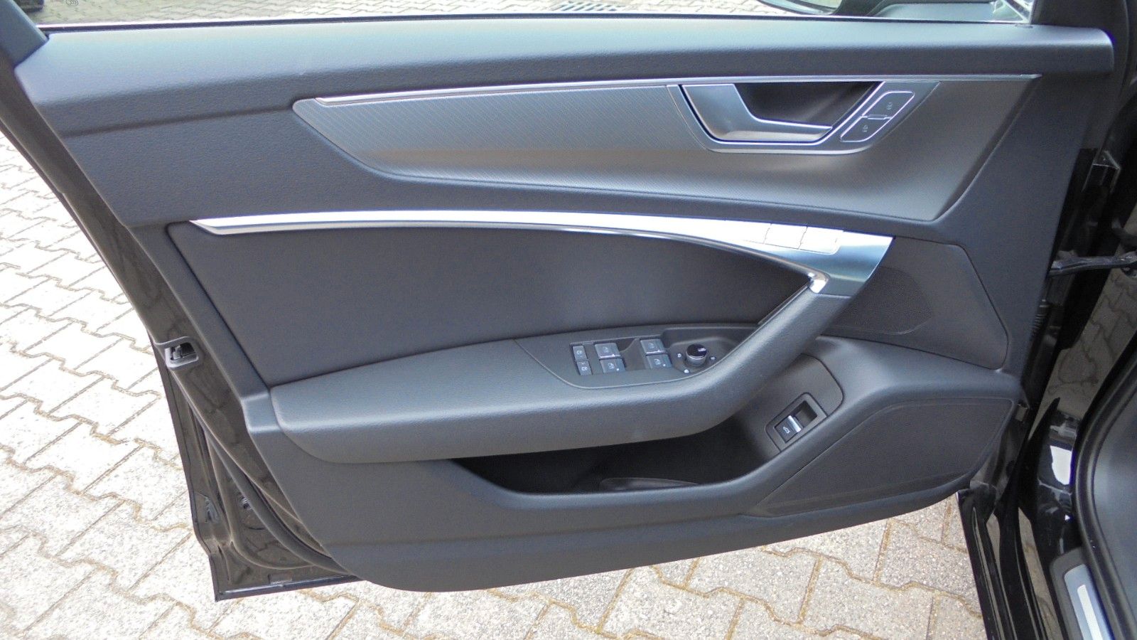 Audi A6 Avant 55 TFSI quattro sport Panoramadach WKR foto 5