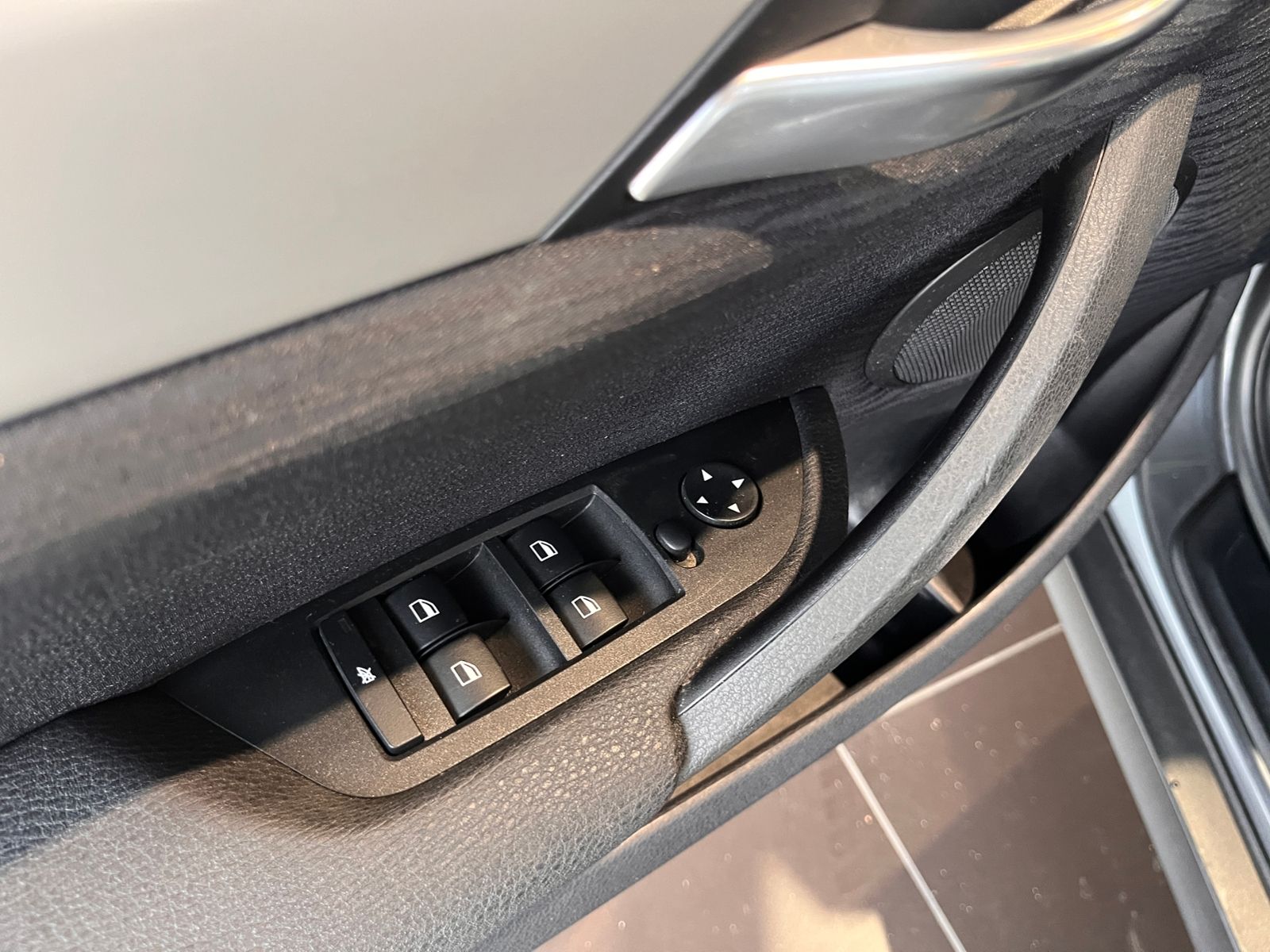 Fahrzeugabbildung BMW X1 18 i sDrive KLIMA SHZ