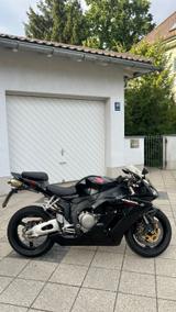 Honda CBR1000RR Fireblade sc57  - HONDA 2004 RR CBR 1000