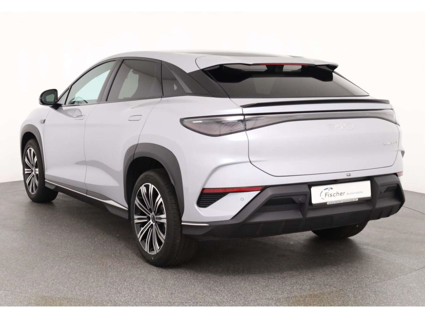 BYD SEALION 7