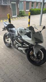 Honda CBR 600 RR PC37 - HONDA WEIß CBR 600 RR