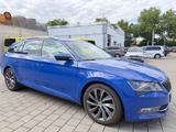 Skoda Superb Combi L&K*KAMERA*LED*NAVI*XENON*MEMORY - blaue Skoda Superb