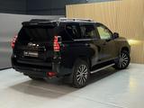 Toyota Land Cruiser Black Edition 2.8 D-4D °7 Sitze - Toyota Land Cruiser: D4d
