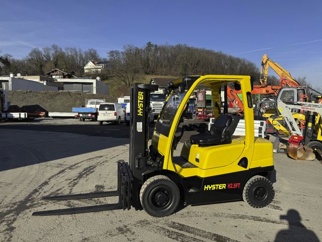 Hyster H 2.5FT Triplex Zinken Nieder Hubmast