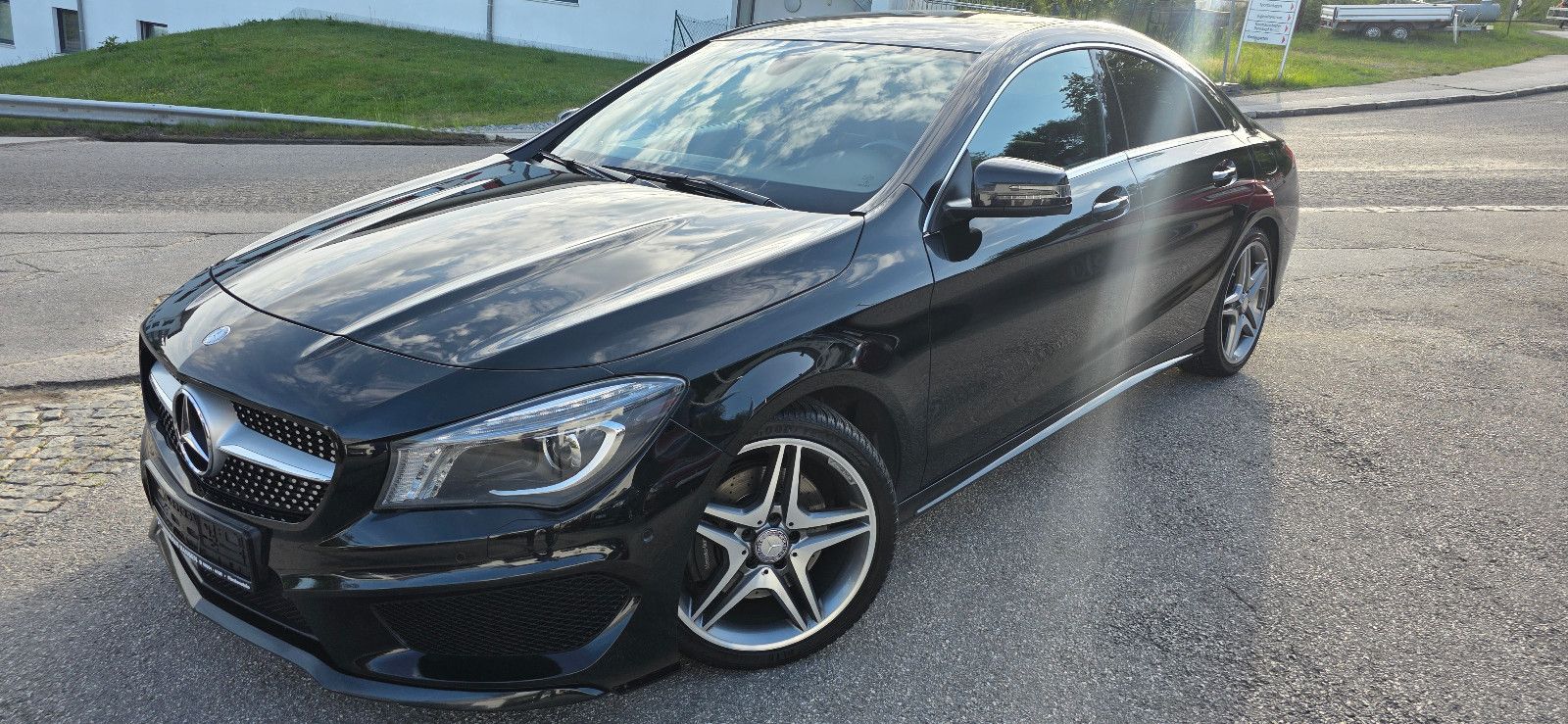 MERCEDES-BENZ CLA 220 4Matic, 1. Hand, AMG , Garantie !!!