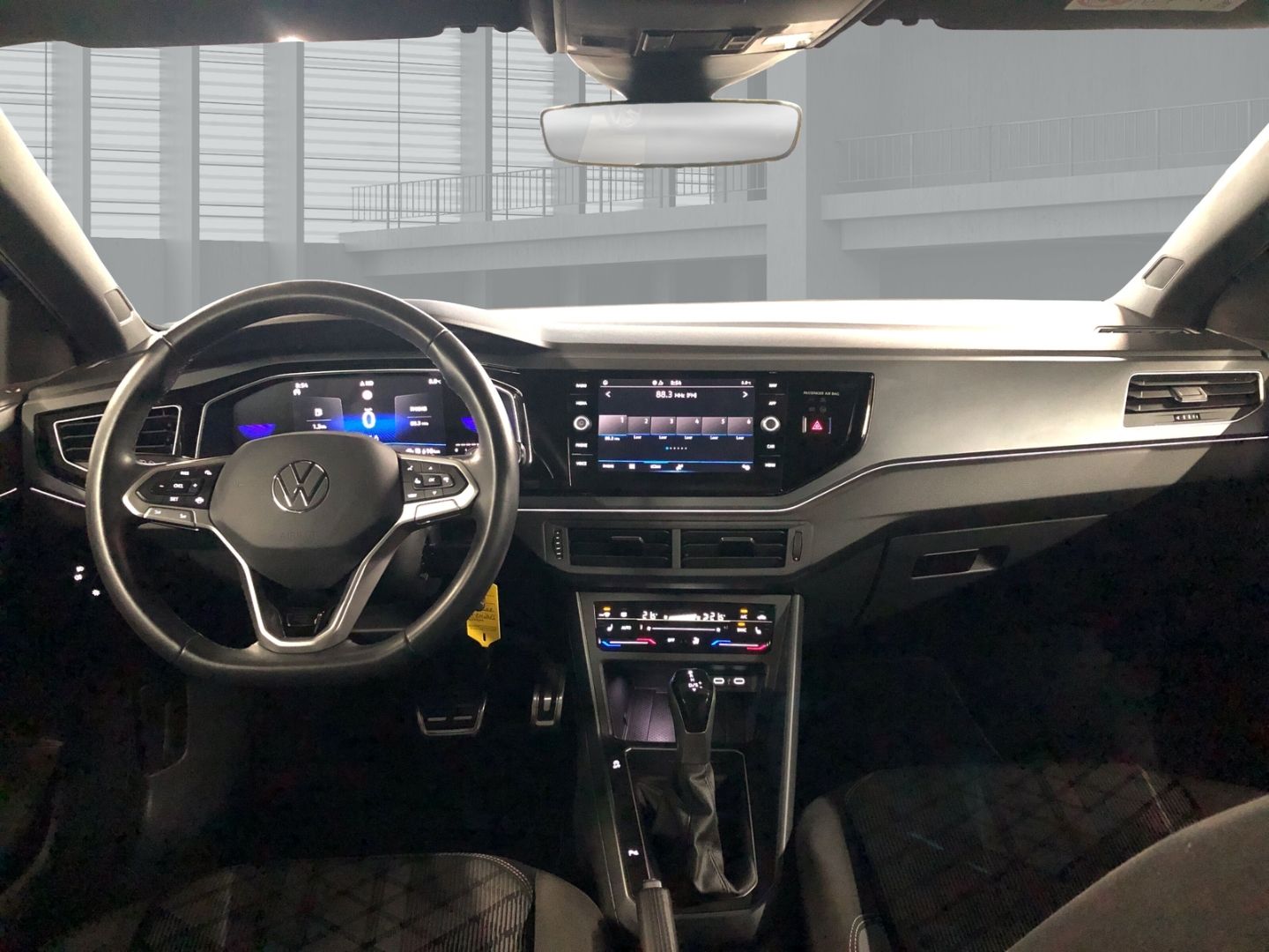 Fahrzeugabbildung Volkswagen Taigo Energy Energy 1.0 TSI AHK-abnehmbar Navi D