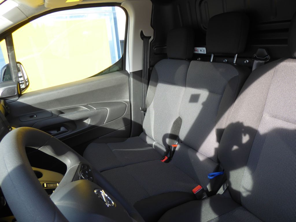 Fahrzeugabbildung Opel Combo-e Cargo (50-kWh)